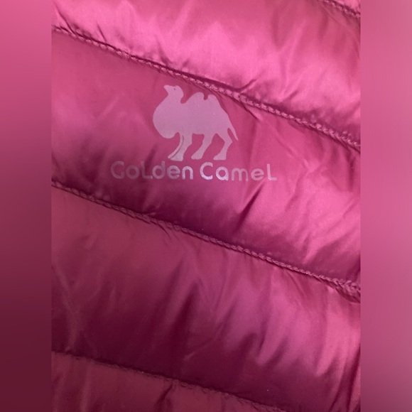 NWT Golden Camel Lightweight Packable Puffer Down Jacket w Hood- M Dark Magenta - Picture 3 of 9